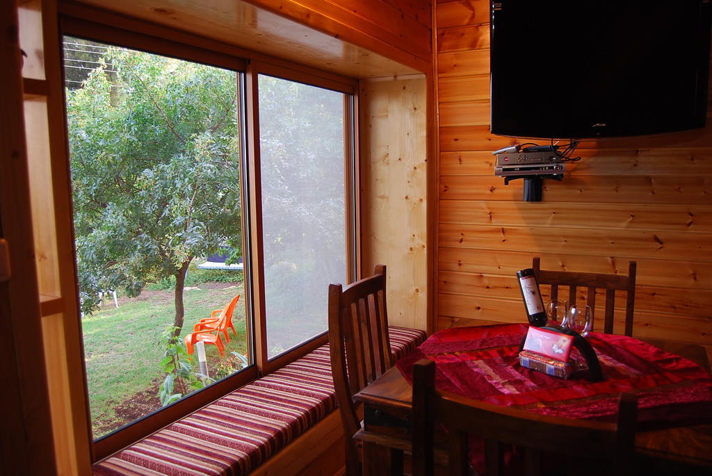 Nofesh Ne'Eman Villa Amirim Ruang foto