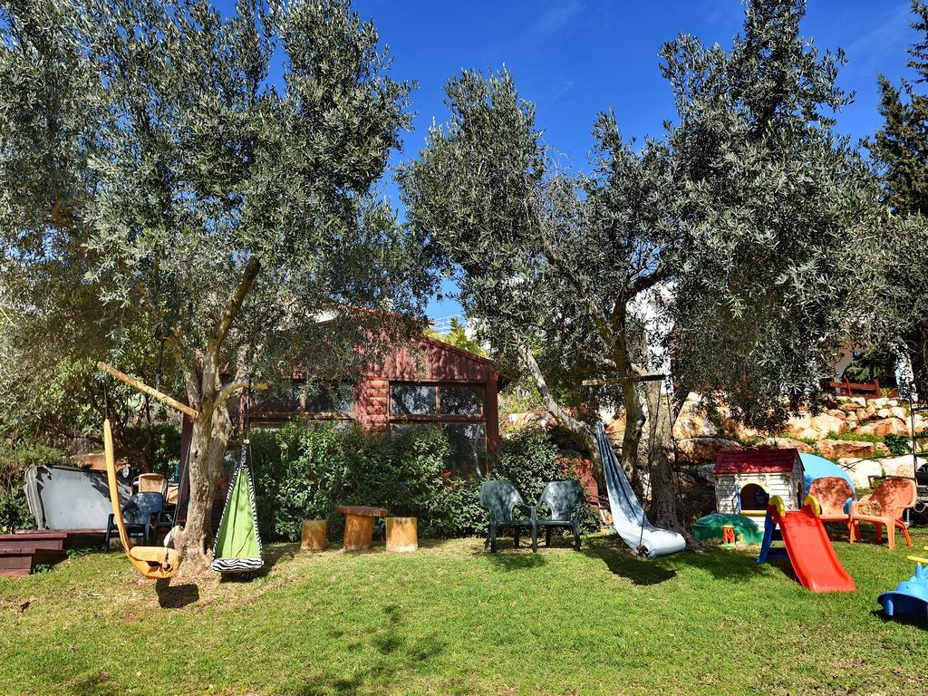 Nofesh Ne'Eman Villa Amirim Bagian luar foto